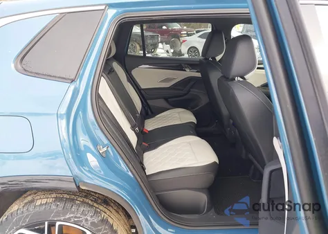 2025 Volkswagen Tiguan 2.0T Sel R-Line z USA, uszkodzony, nr VIN 3VVLR7RM3SM014848